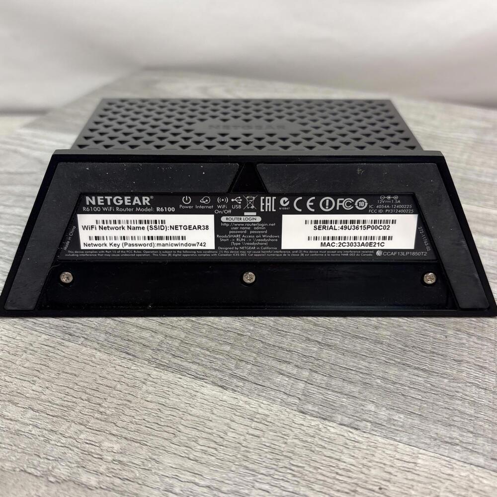 Netgear R6100 Dual Band Smart WiFi Router - Picture 8 of 8